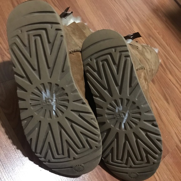 Ugg Boots - Picture 4 of 6